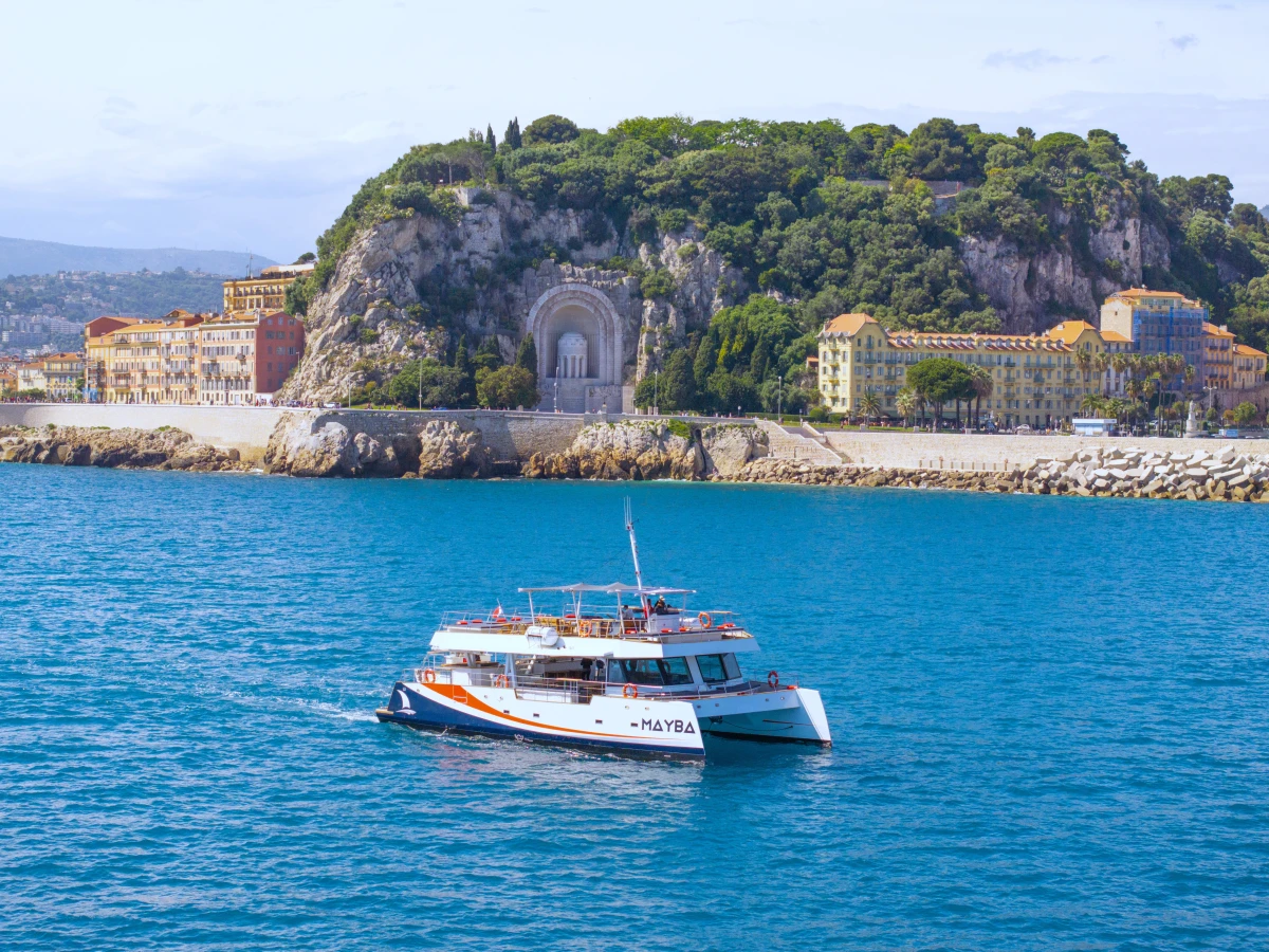 Relaxing afternoon catamaran cruise from Nice - Bay of Villefranche-sur-Mer & Saint-Jean-Cap-Ferrat - Expérience Côte d'Azur