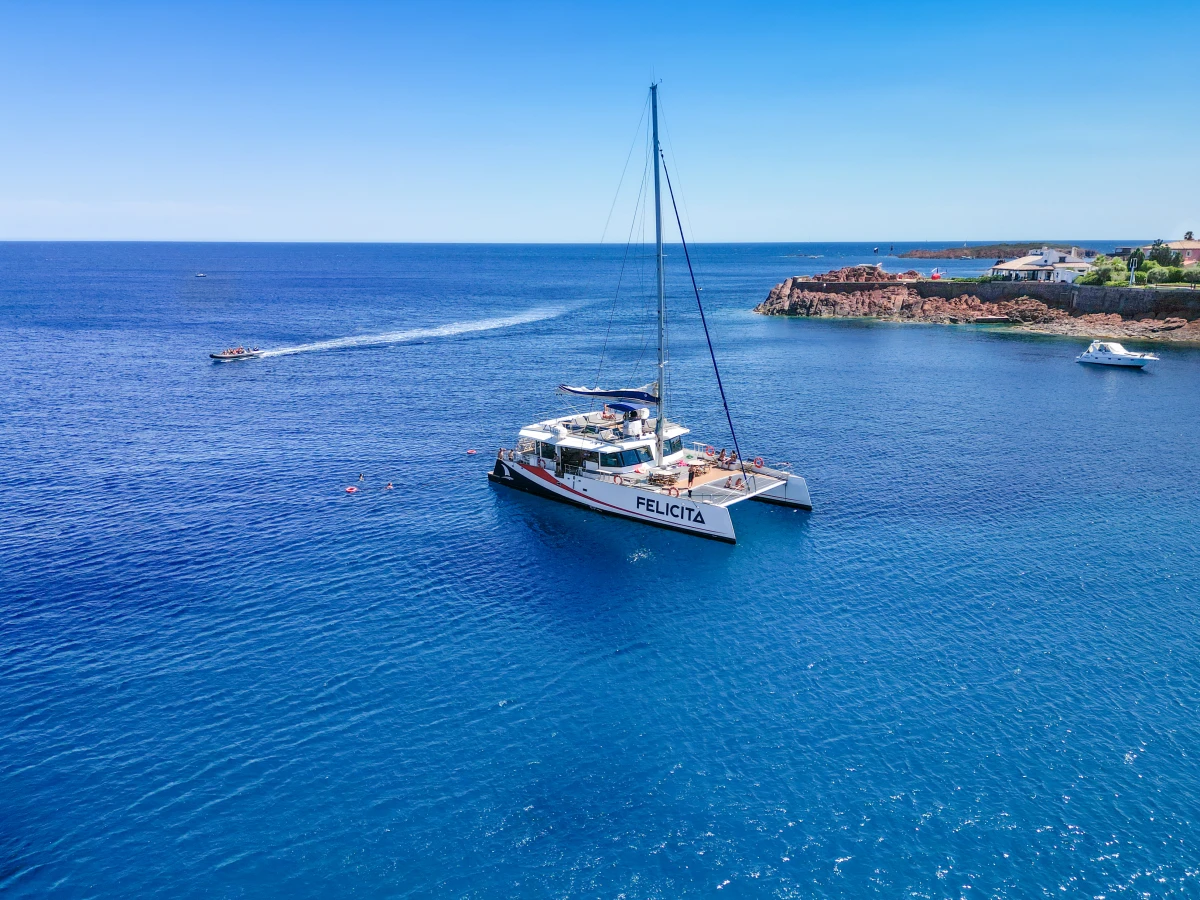 Departure from St Raphaël - Day + meal - Iles de Lérins - Expérience Côte d'Azur