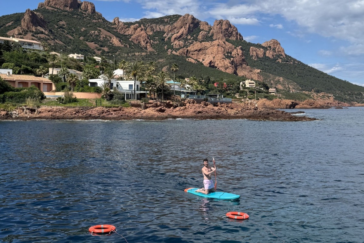 Exclusive Offer - 10% Catamaran trip from St Raphaël to the Esterel creeks - Brunch at sea - Expérience Côte d'Azur