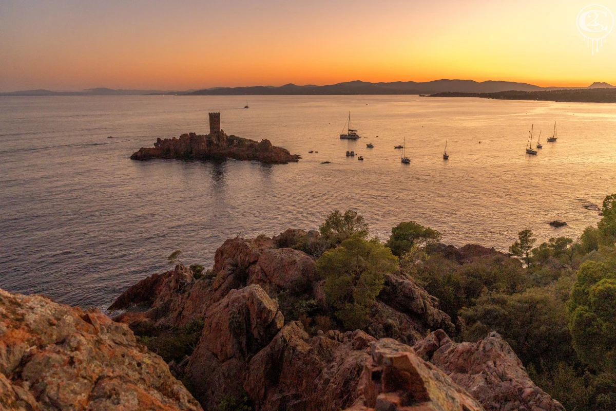 Departure St Raphaël - Sunset - Cap Dramont & Ile d'Or - Expérience Côte d'Azur