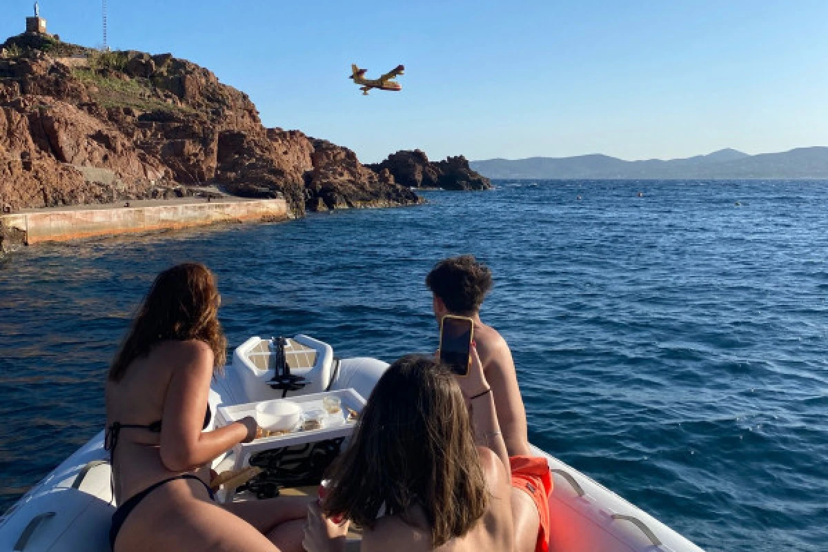 Sea outing and snorkelling - Apéro sunset 2 h - Expérience Côte d'Azur
