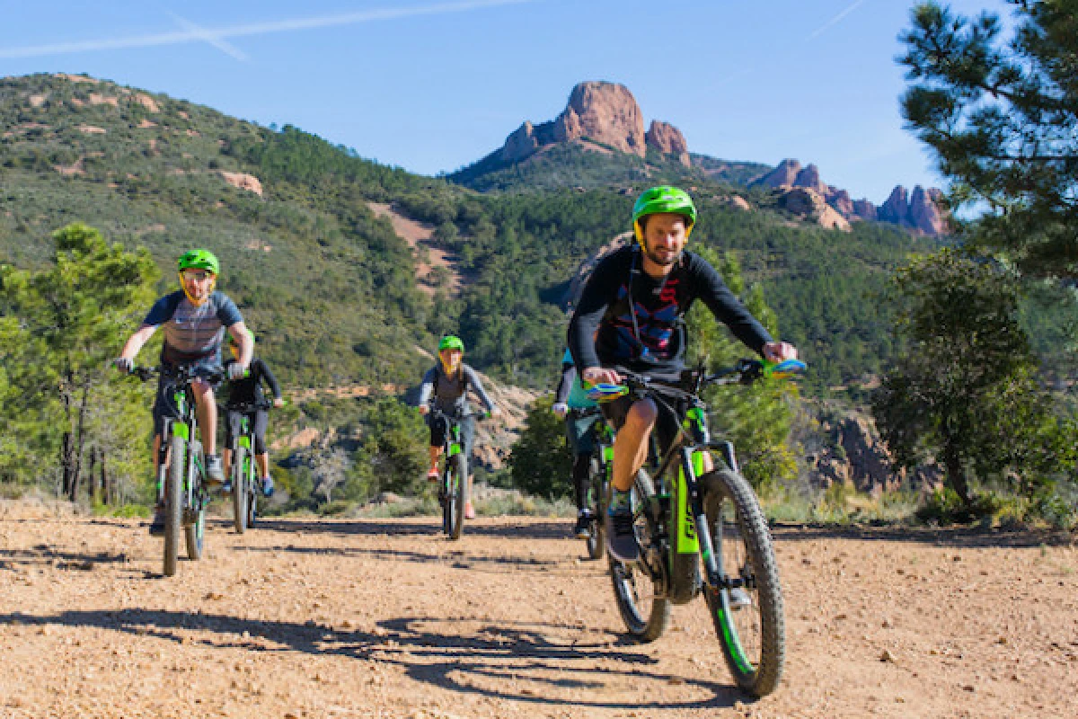 Electric Mountain Bike Excursion in the Estérel - Agay - Expérience Côte d'Azur