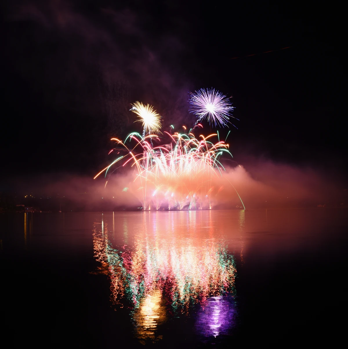 FIREWORKS - PYROTECHNICS CANNES - Expérience Côte d'Azur