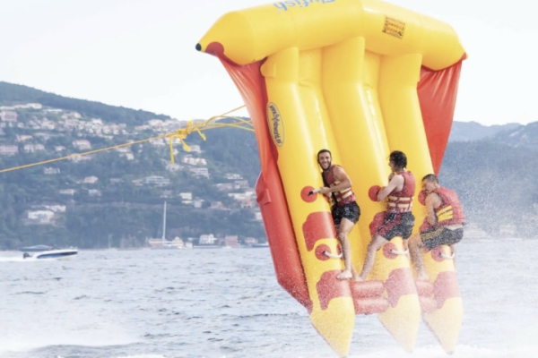 Towed Buoys - Cannes la Bocca - Expérience Côte d'Azur