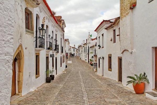 Full Day Guided Tour to Évora & Monsaraz - Expérience Côte d'Azur