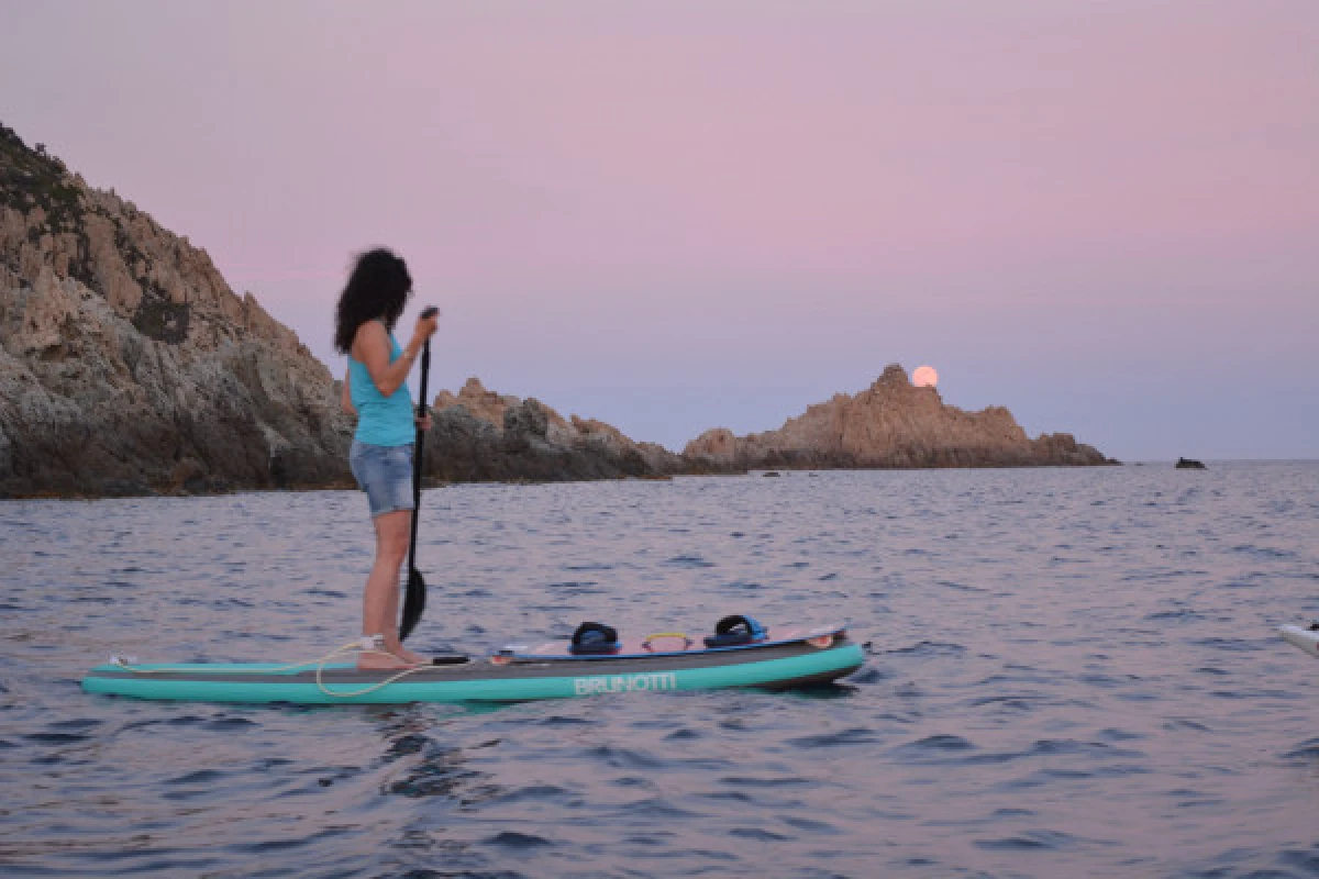 Fullmoon PEPS in sea kayak "exceptional TRIP" - Expérience Côte d'Azur