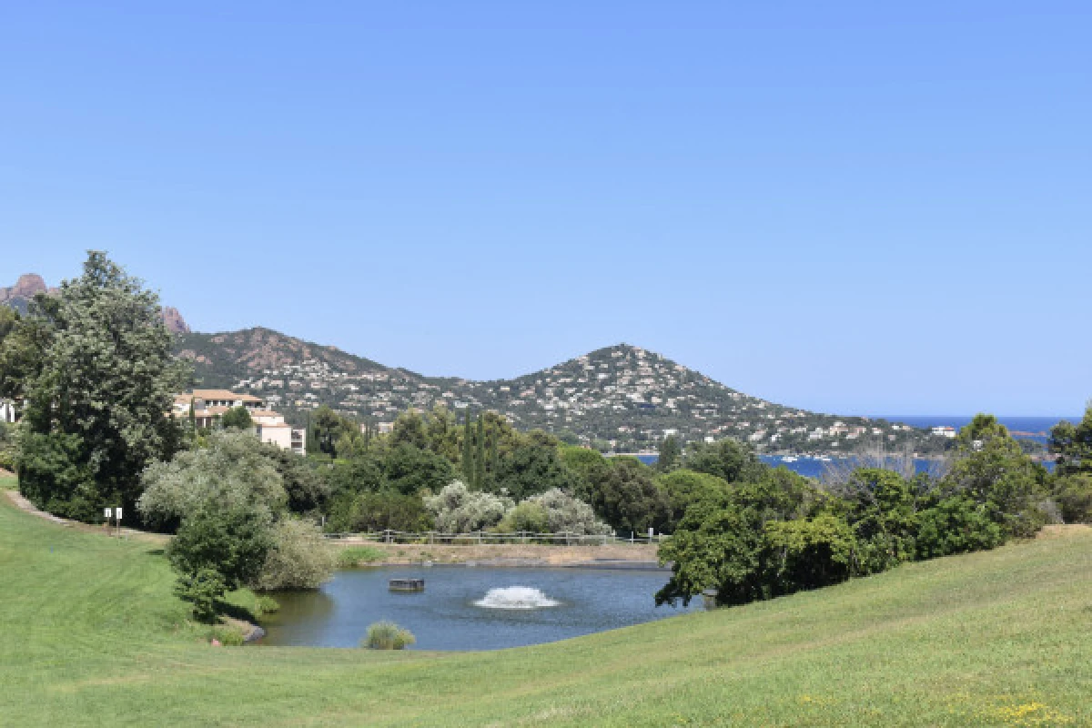 Green Fee - Golf Agay (Saint-Raphaël) - Expérience Côte d'Azur