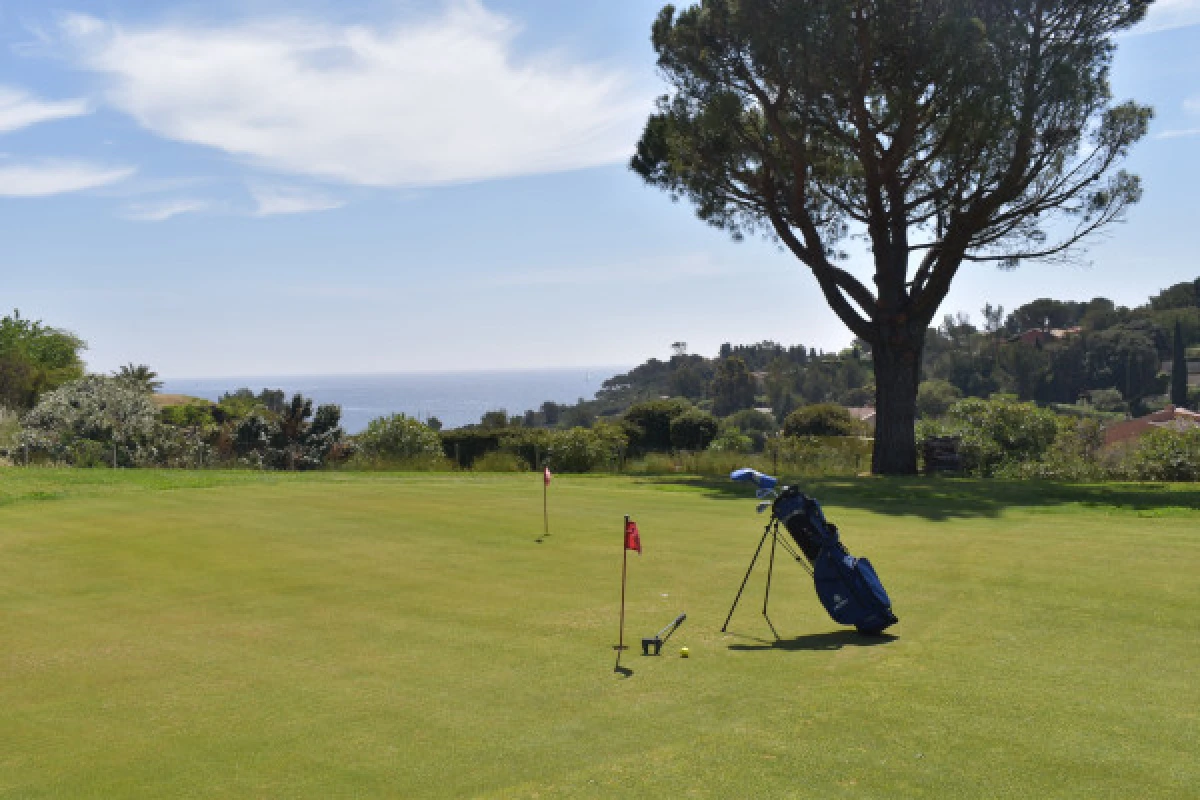 Green Fee - Golf Agay (Saint-Raphaël) - Expérience Côte d'Azur