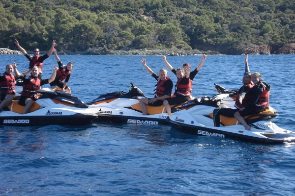 Guided jet ski tour in Cannes Bay 4 hrs - Expérience Côte d'Azur