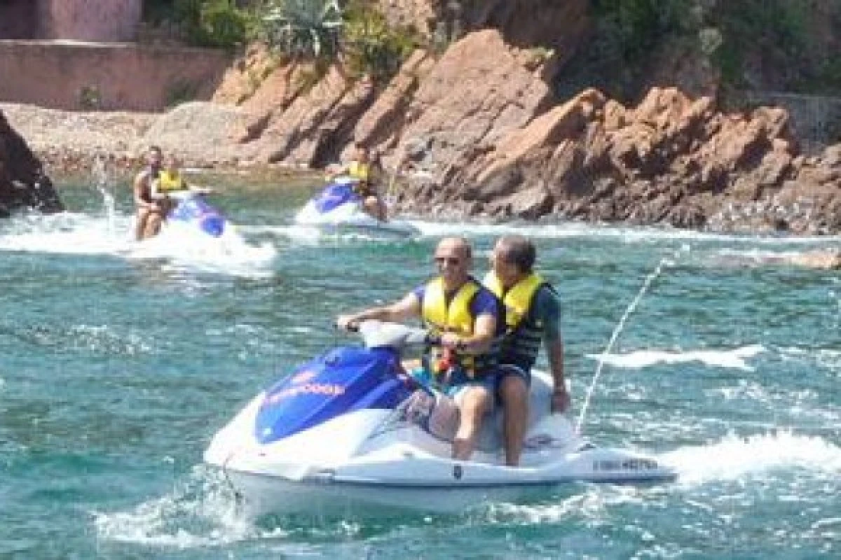 Guided Jet Ski Tour - Port de la Figuerette - Expérience Côte d'Azur