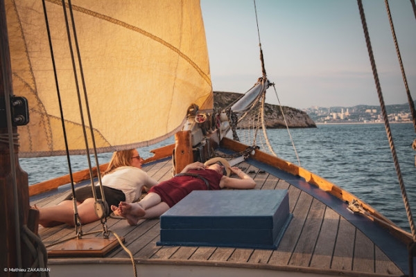 Half-day cruise aboard a traditional sailing boat - Expérience Côte d'Azur