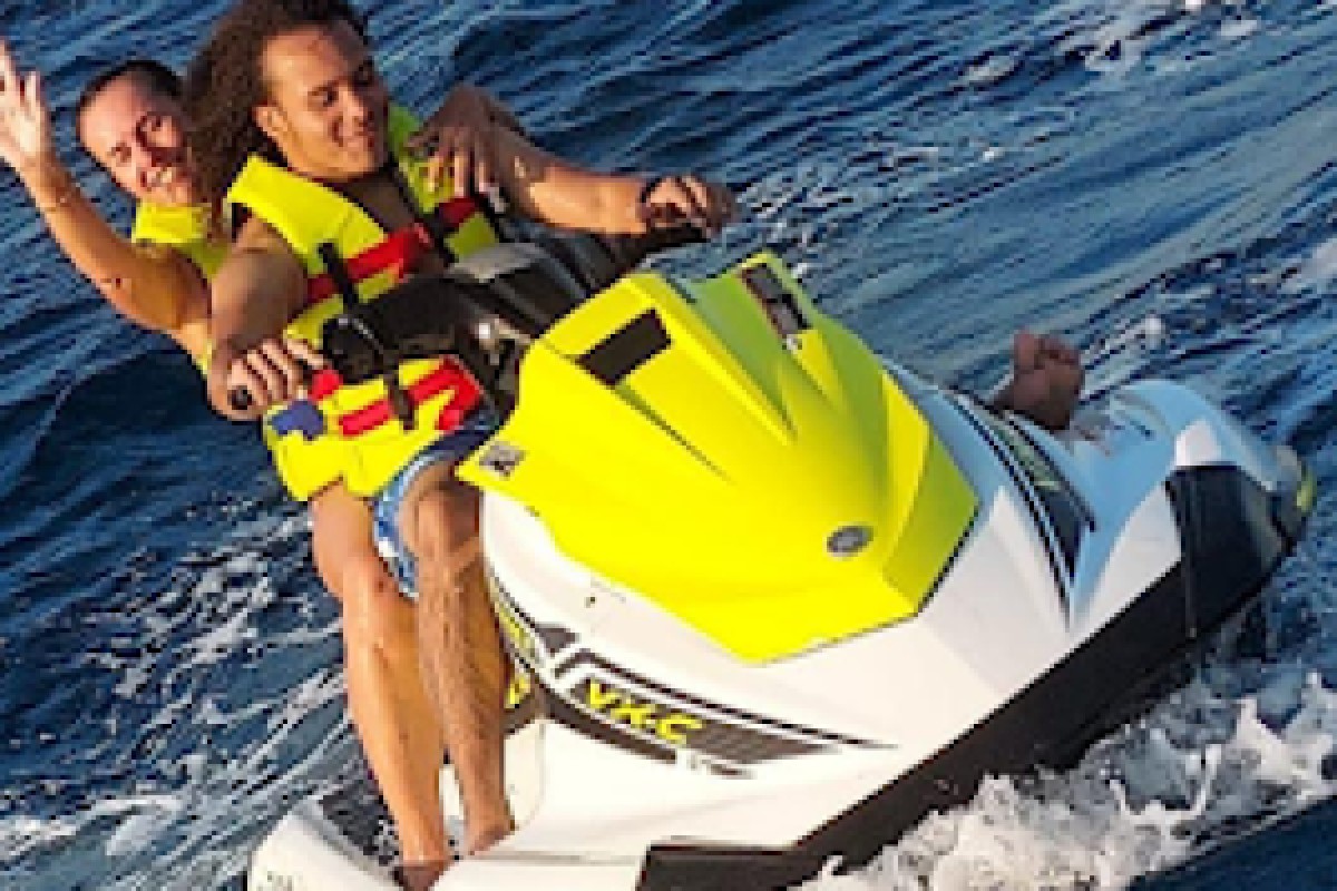Jet Ski renting with or without Licence - Fréjus port - Expérience Côte d'Azur