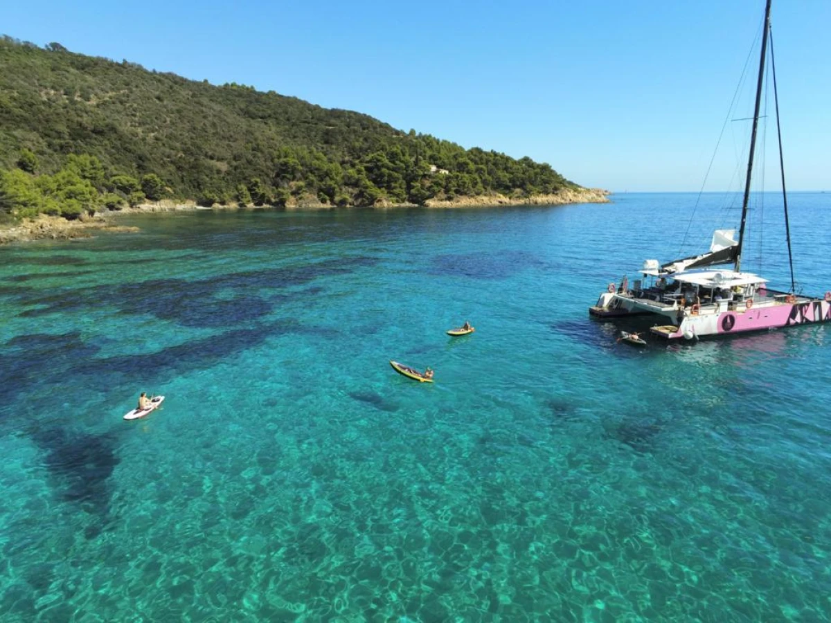 Catamaran day trip to Cap Taillat Departure Cogolin - PROMO - Expérience Côte d'Azur