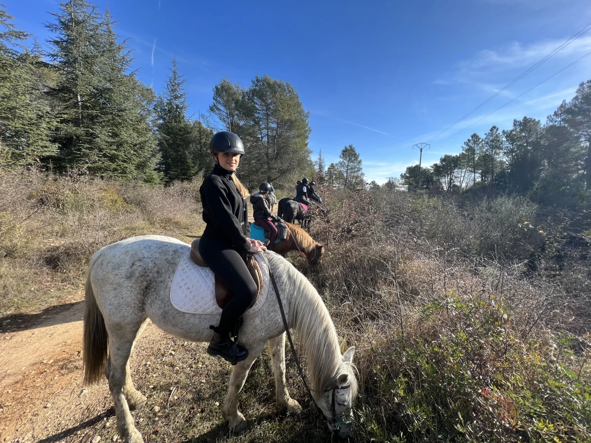 Relaxing Day on Horse or Pony by the Lake - Expérience Côte d'Azur