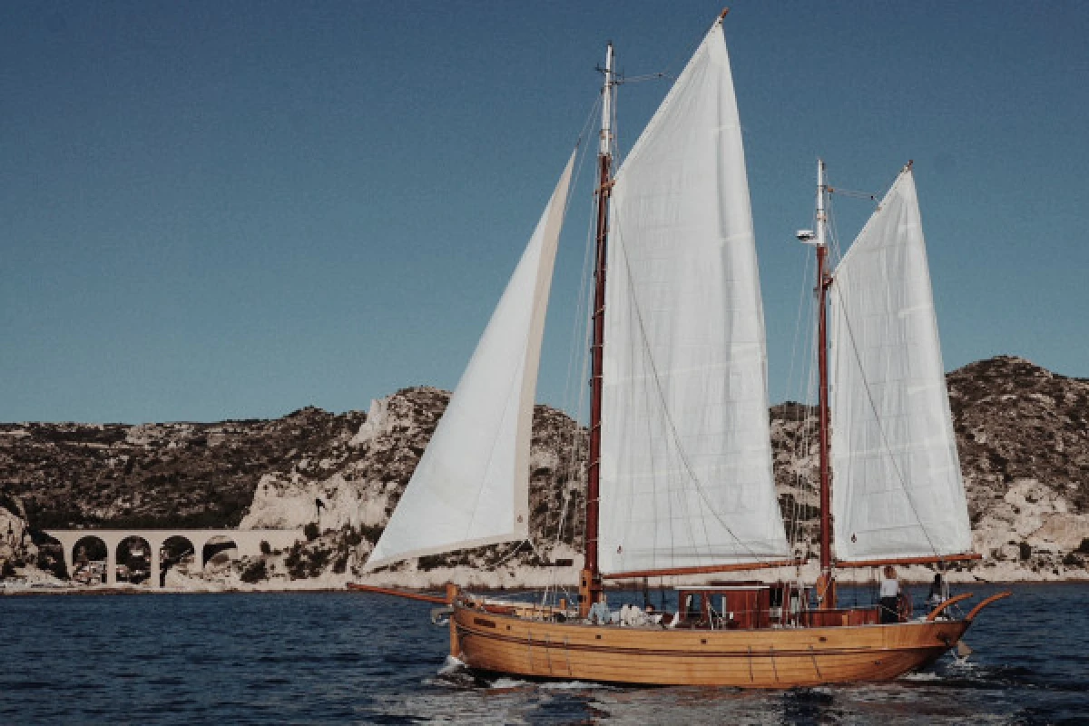 Sailing day to the Calanques - Expérience Côte d'Azur