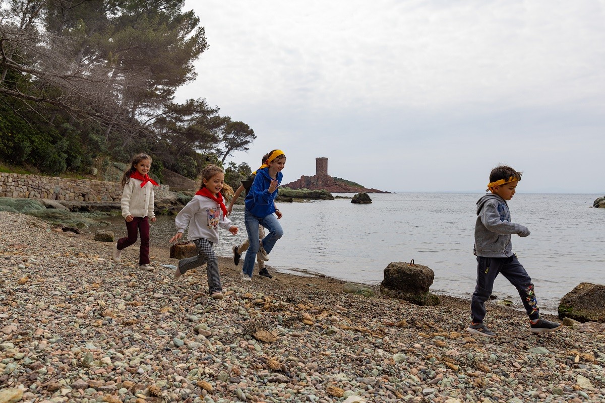 Course contre la montre koh lanta enfant