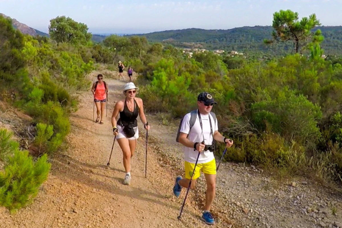 The Lovers' Nordic Walk - Expérience Côte d'Azur