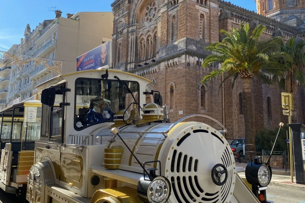 Commented tour in a Touristic Train - Saint Raphaël - Expérience Côte d'Azur