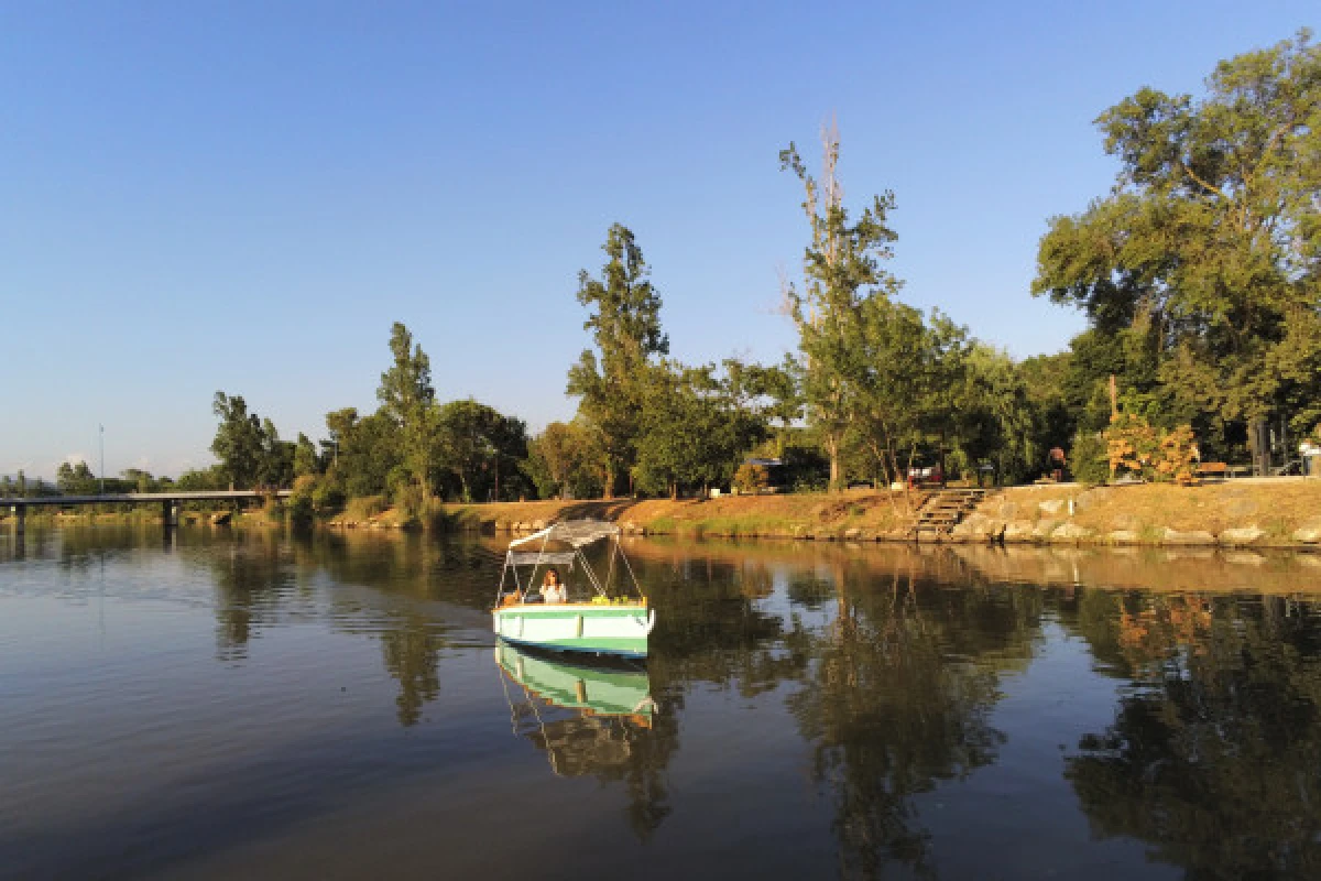 License-free boat rental on the Siagne river - Expérience Côte d'Azur