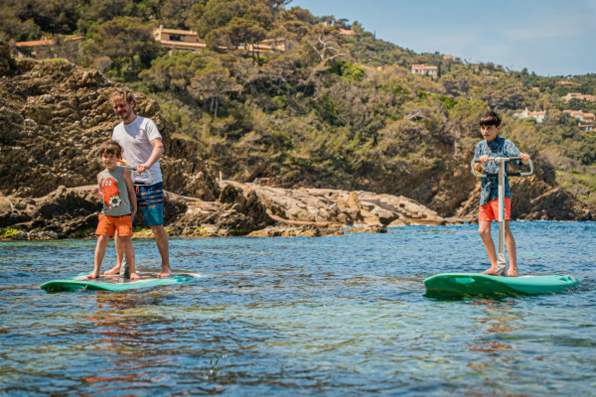 Electric "Sea scooter" BlueWay rentig - Expérience Côte d'Azur