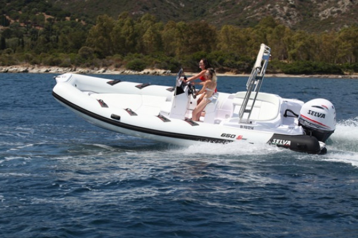 Boat rental with license - Semi-rigid - 10 pers. - Expérience Côte d'Azur