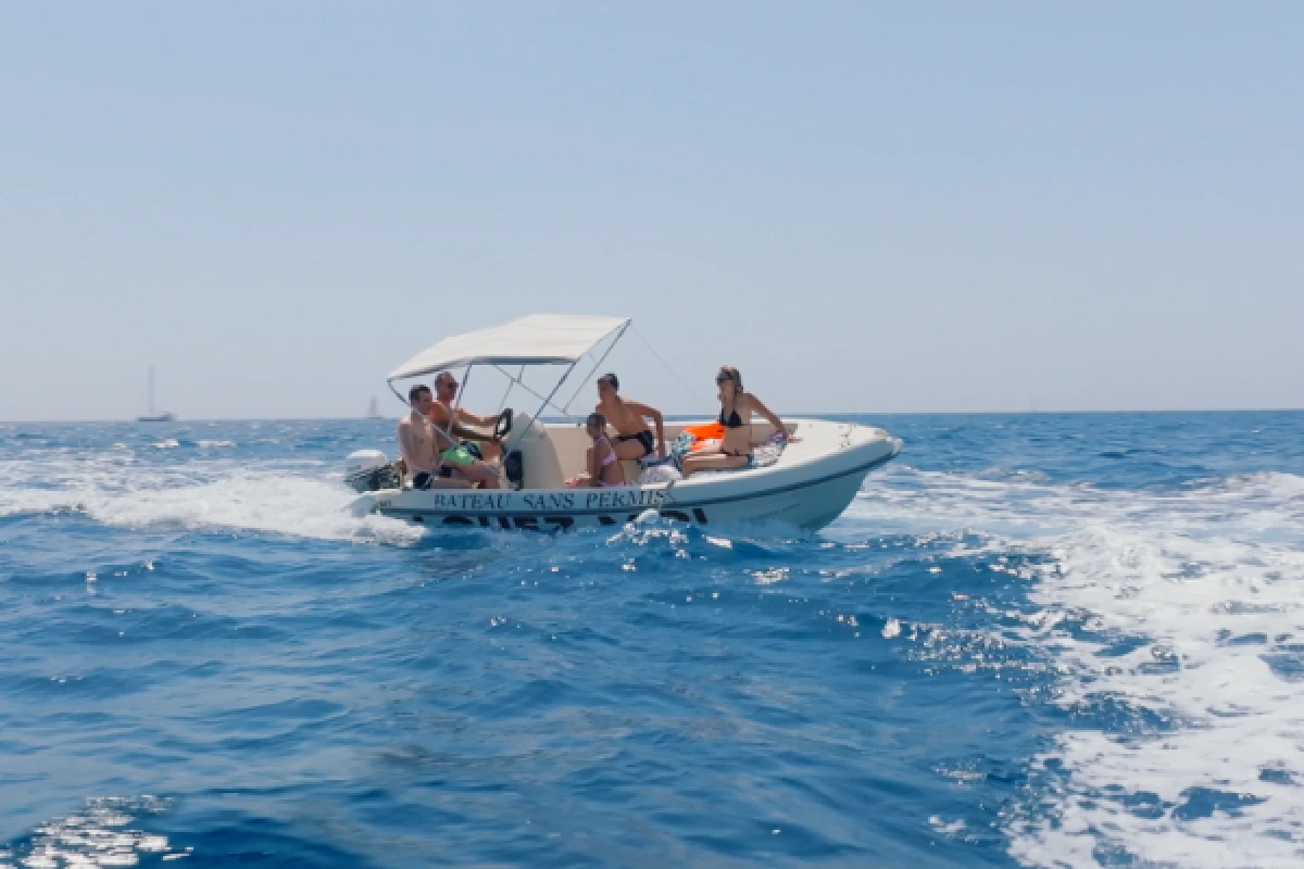 Boat rental without license - Agay Bay - Expérience Côte d'Azur