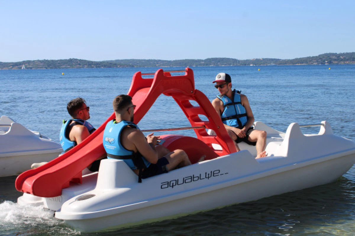  Pedal boat rental - Expérience Côte d'Azur