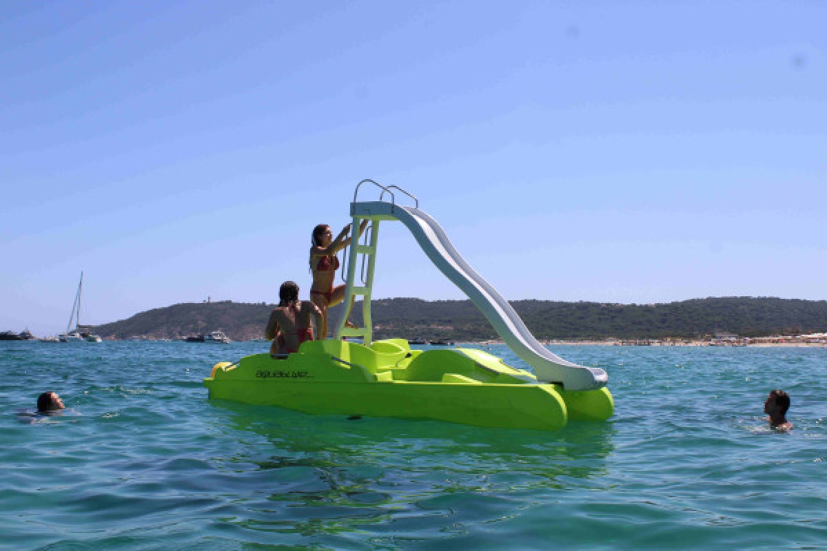Pedal boat rental - Expérience Côte d'Azur