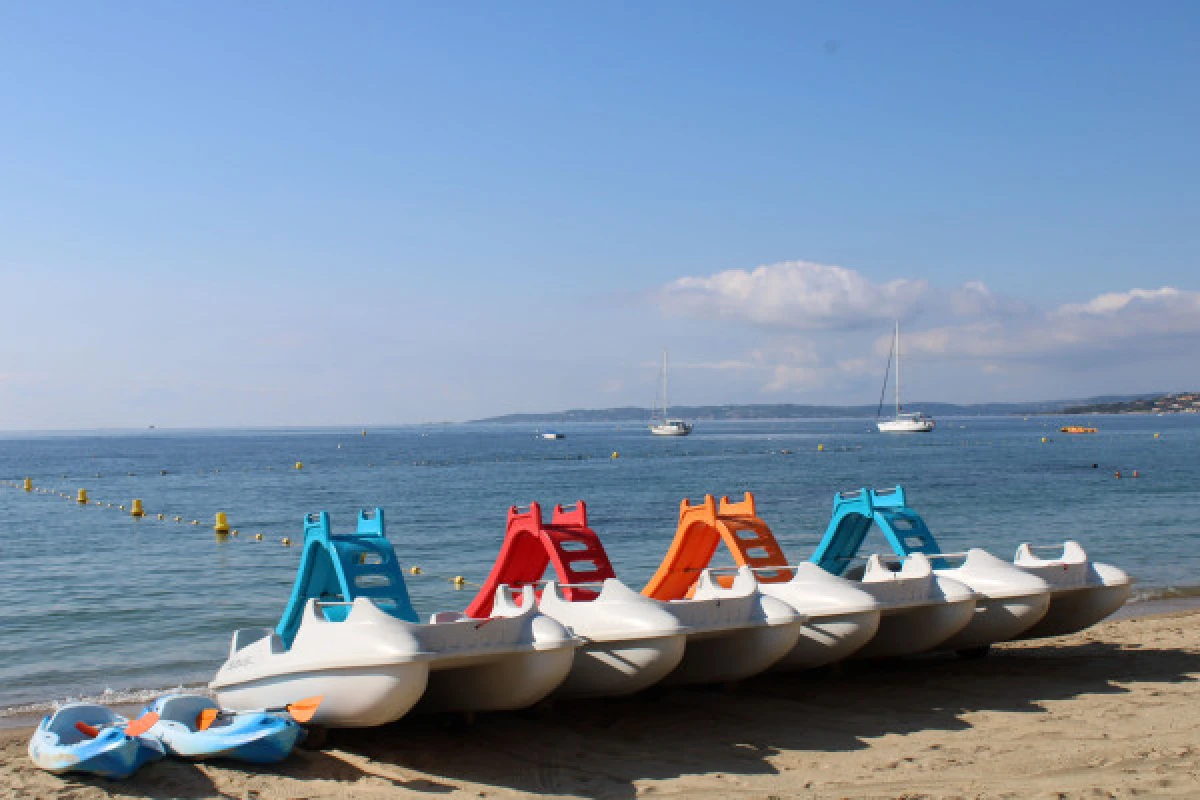  Pedal boat rental - Expérience Côte d'Azur