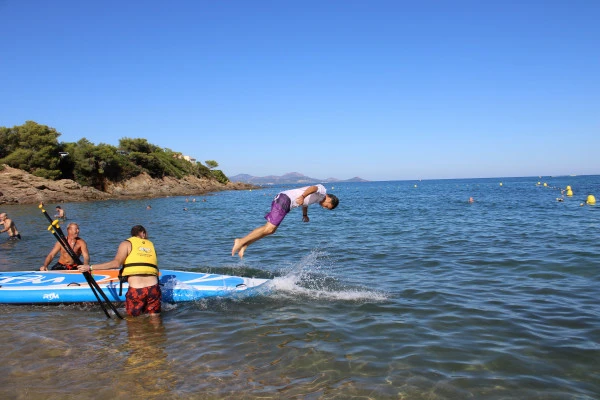 Giant Stand Up Paddle Rental - Expérience Côte d'Azur