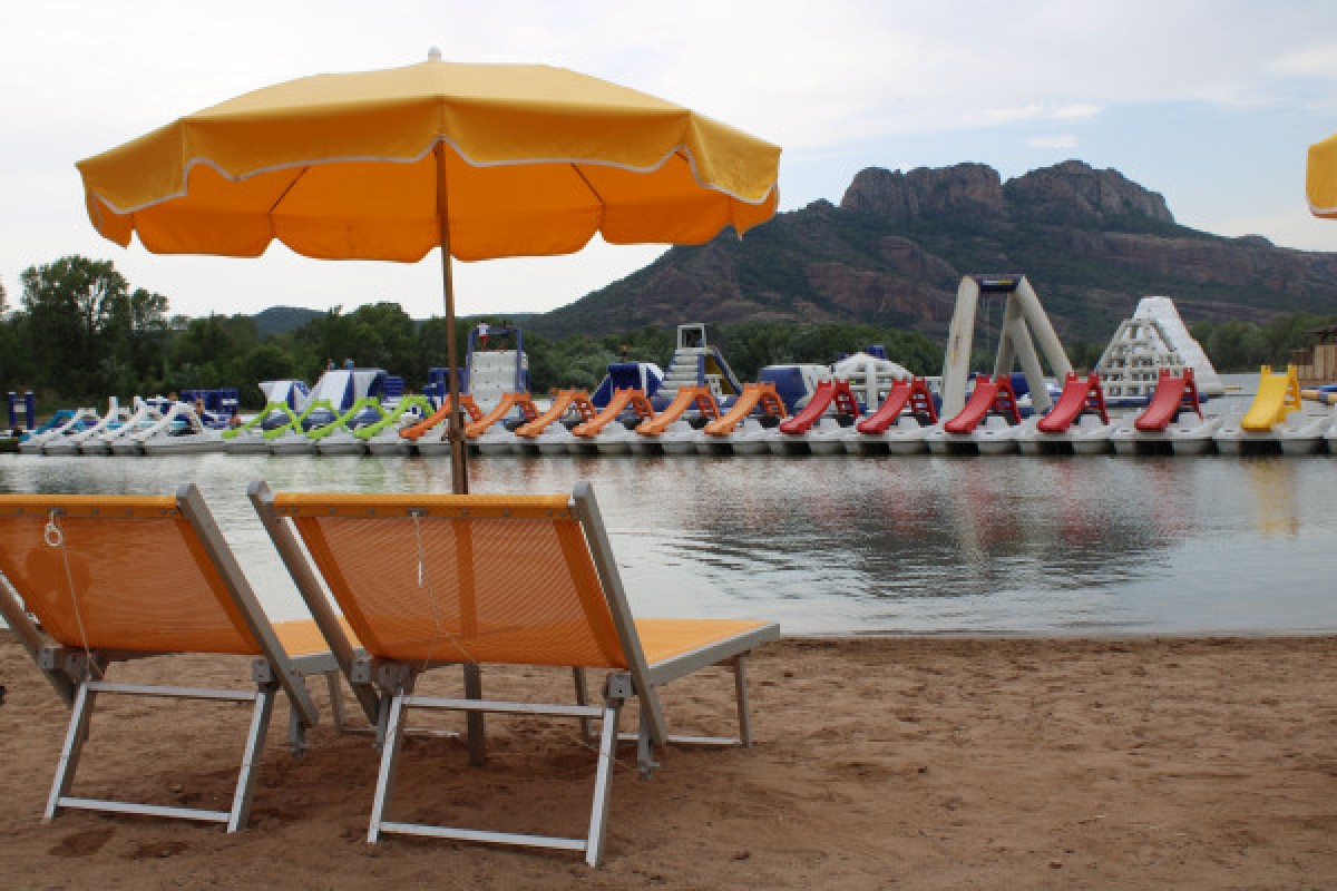  Sunbed rental - Expérience Côte d'Azur