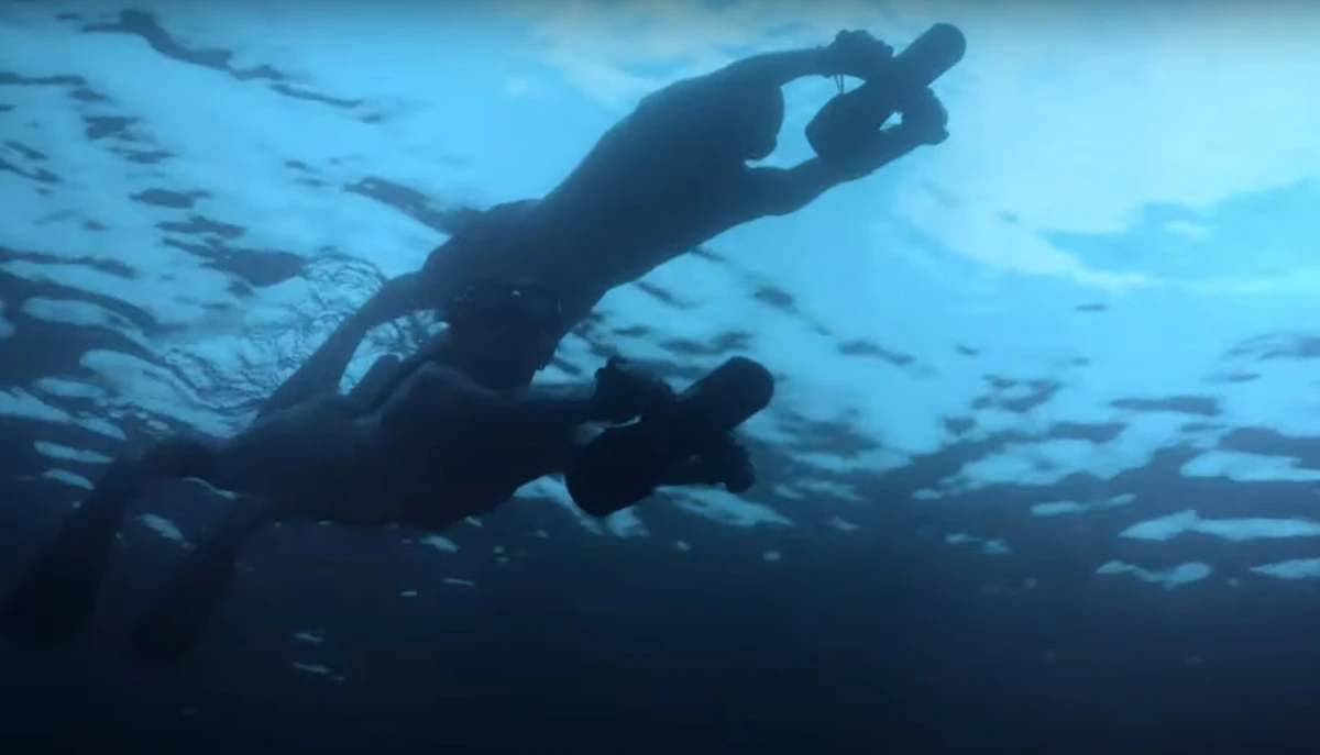 U1 underwater scooter day rental - Delivery included - Expérience Côte d'Azur
