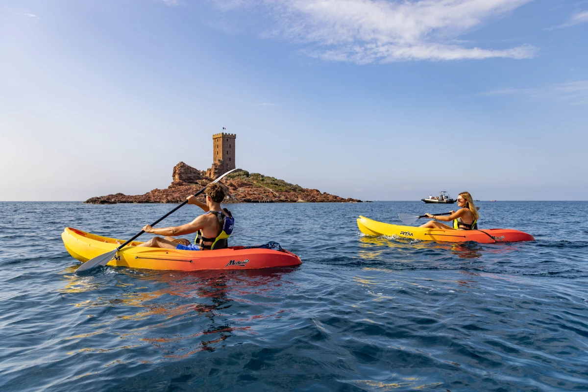 Kayak rental - In front of Ile d'or - Expérience Côte d'Azur