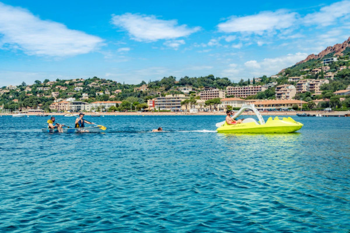 Pedal boat rental 1H AGAY - Expérience Côte d'Azur