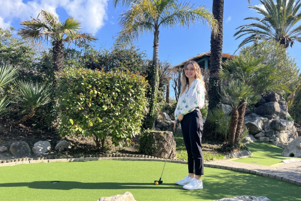 Adventure Golf Mini Golf Antibes – Discount Tickets - Expérience Côte d'Azur