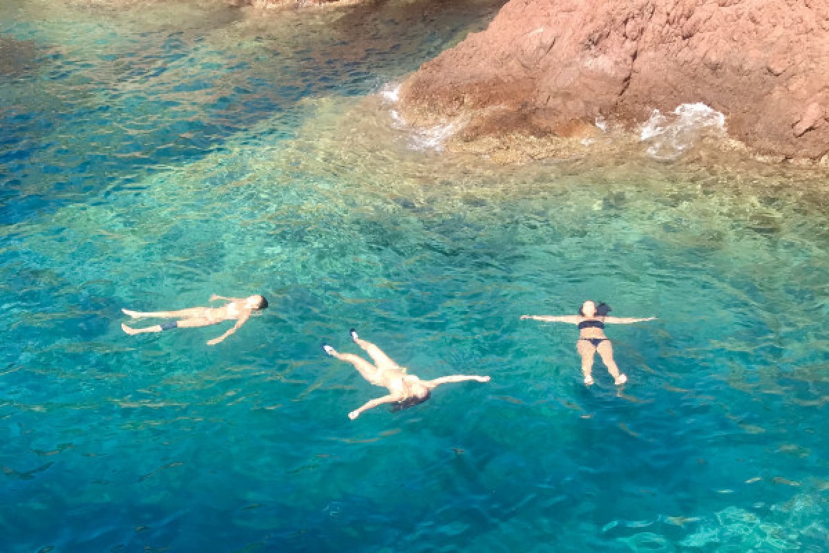 GROUP OFFER - CALANQUES EXCURSION - Expérience Côte d'Azur