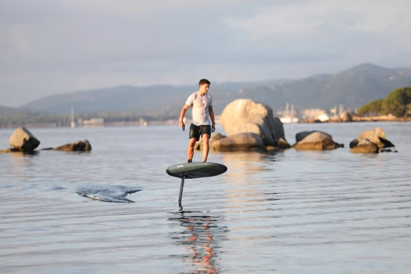 Efoil - Saint Cassien lake eco beach - Expérience Côte d'Azur