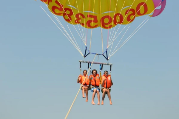 Water games : Parasailing - Expérience Côte d'Azur