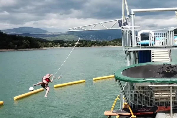 Aquatic park - WaterJump - from 9 years old - Expérience Côte d'Azur