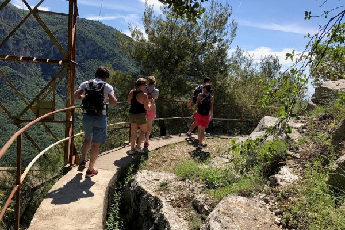 PROMO - Guided hike above Gourdon - Expérience Côte d'Azur