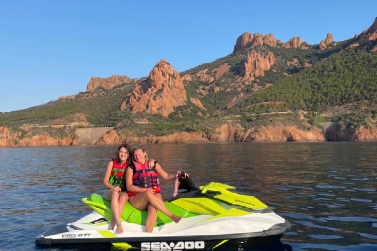 Guided Jet Ski tour - Agay - Expérience Côte d'Azur