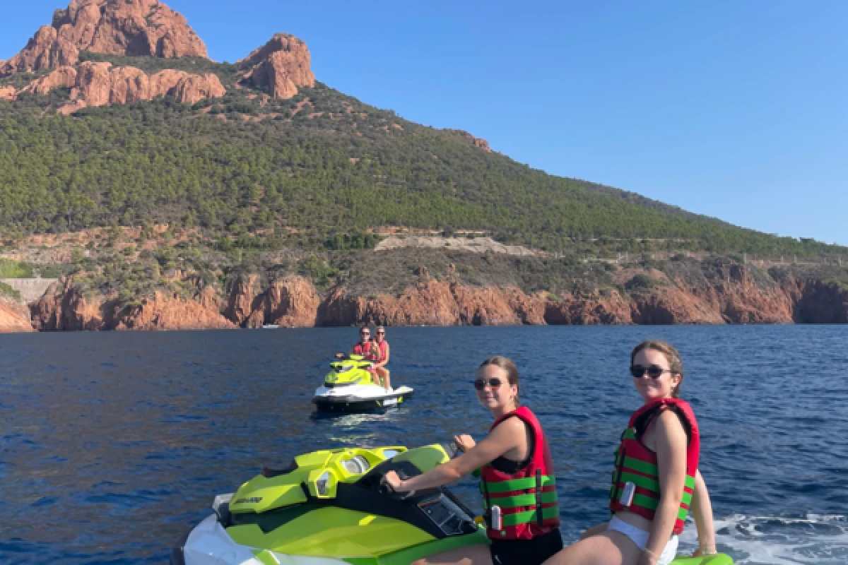 Guided Jet Ski tour - Agay - Expérience Côte d'Azur