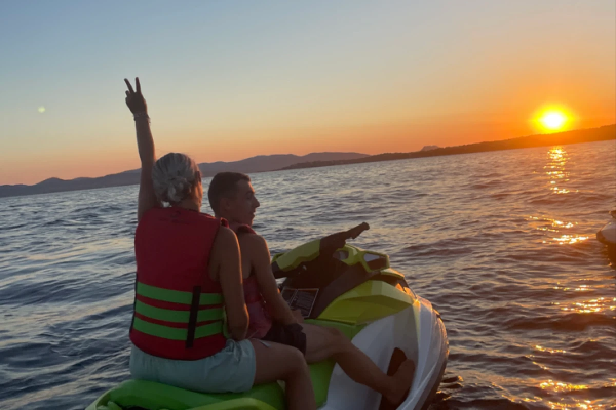 Jet ski tour - Sunset - Agay - Expérience Côte d'Azur