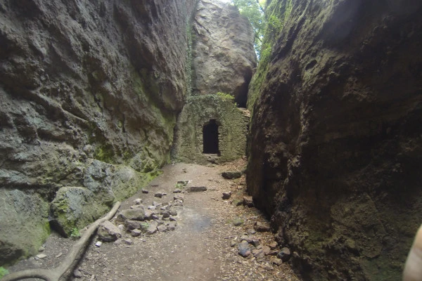 Hike to the 3 Crosses of Roquebrune Rock - Expérience Côte d'Azur