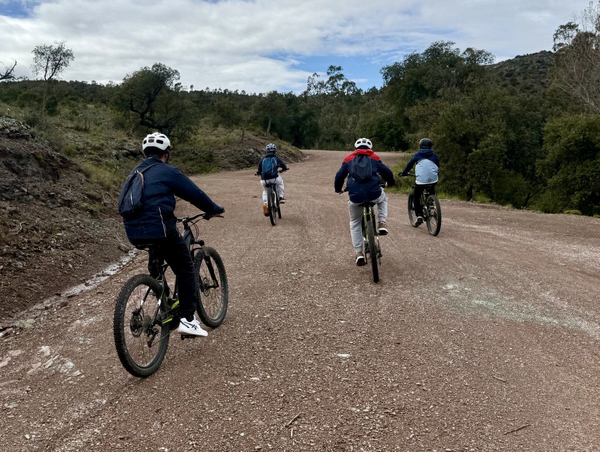 Saint Raphaël: Sports in English: Workshop for teenagers - Expérience Côte d'Azur