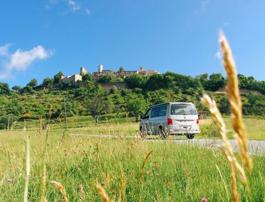 Unusual road trip in a comfortable van - Expérience Côte d'Azur