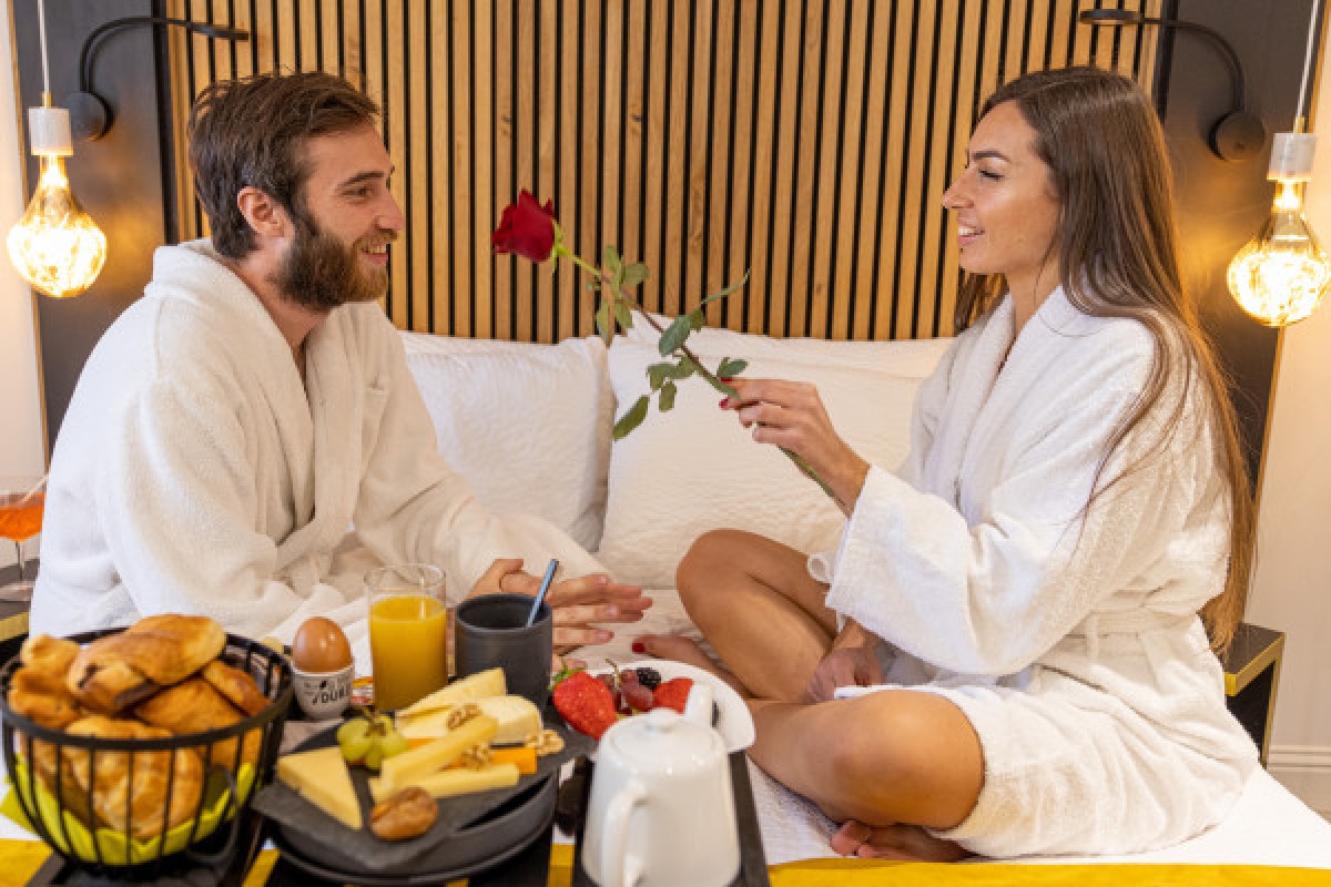 Confidential Romance at the SPA - Saint-Raphaël - Expérience Côte d'Azur