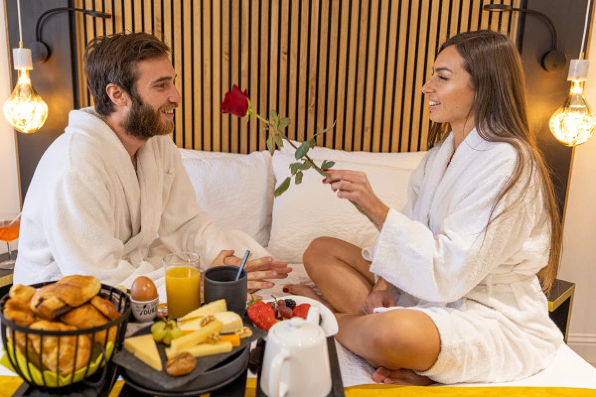 Confidential Romance at the SPA - Saint-Raphaël - Expérience Côte d'Azur