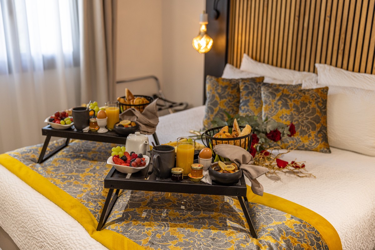 Confidential Romance at the SPA - Saint-Raphaël - Expérience Côte d'Azur