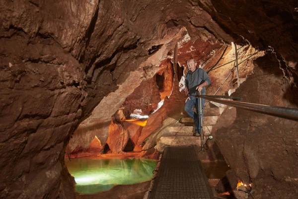 Self guided tour of the Obscure Baume - Expérience Côte d'Azur